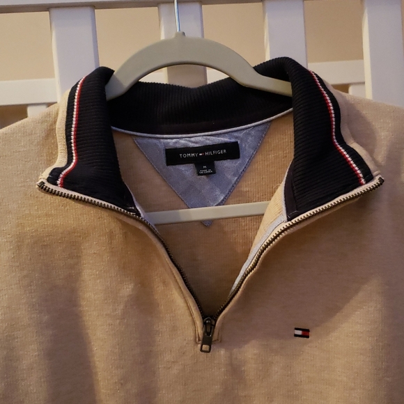 Sweater - Picture 1 of 4